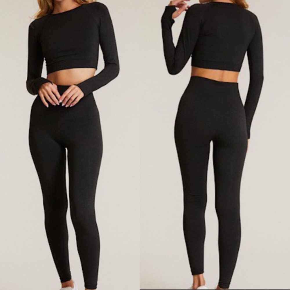 2 Piece Black Work Out Yoga Set/ Activewear - Picture 1 of 6